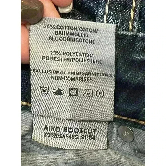 Silver Jeans Aiko Bootcut Size 25/L 31 dark wash inseam 28" - Picture 8 of 8